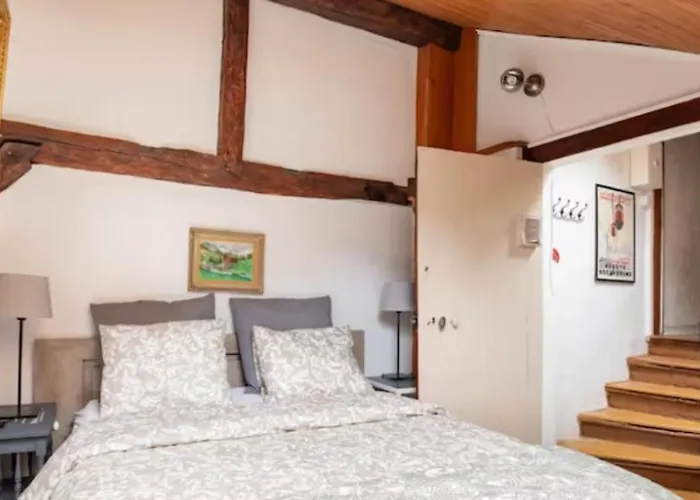 Chalet Charm In The Heart Of The Old Town