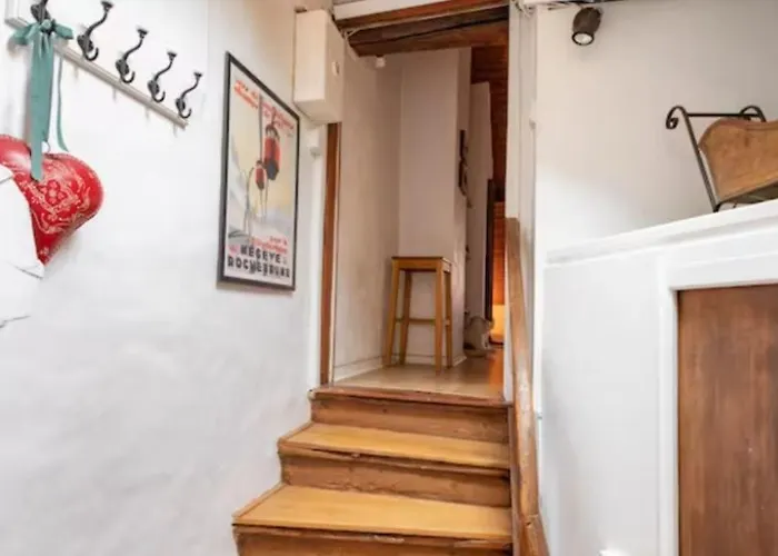 Chalet Charm In The Heart Of The Old Town